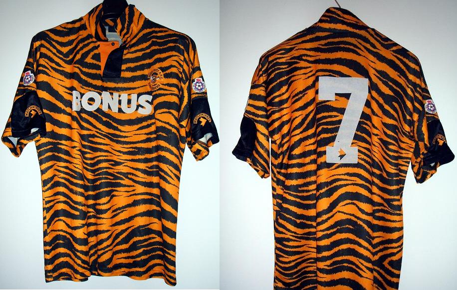 lelijkste voetbalshirt ooit